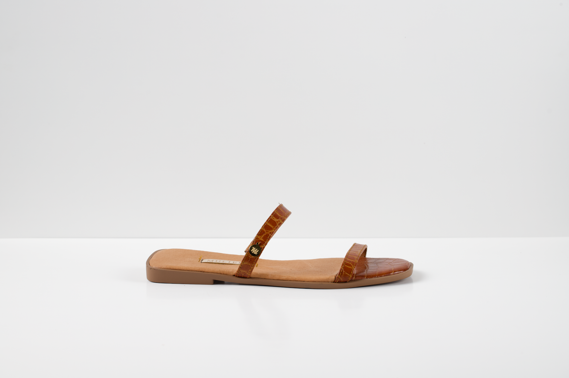 Doha sandals