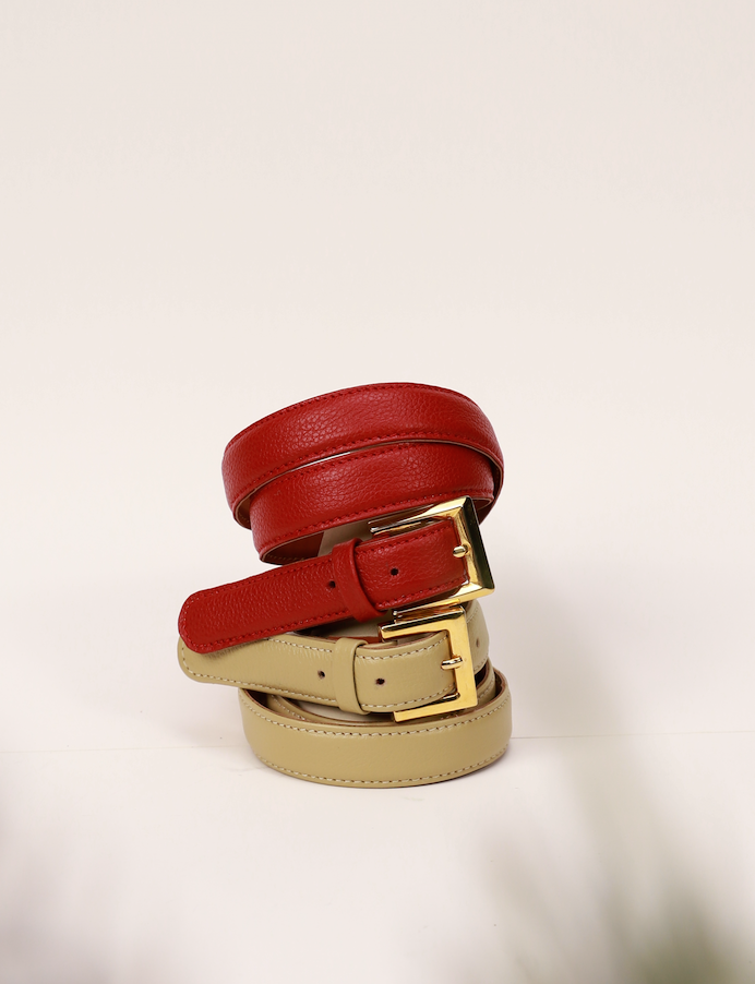 Single buckle leather belt